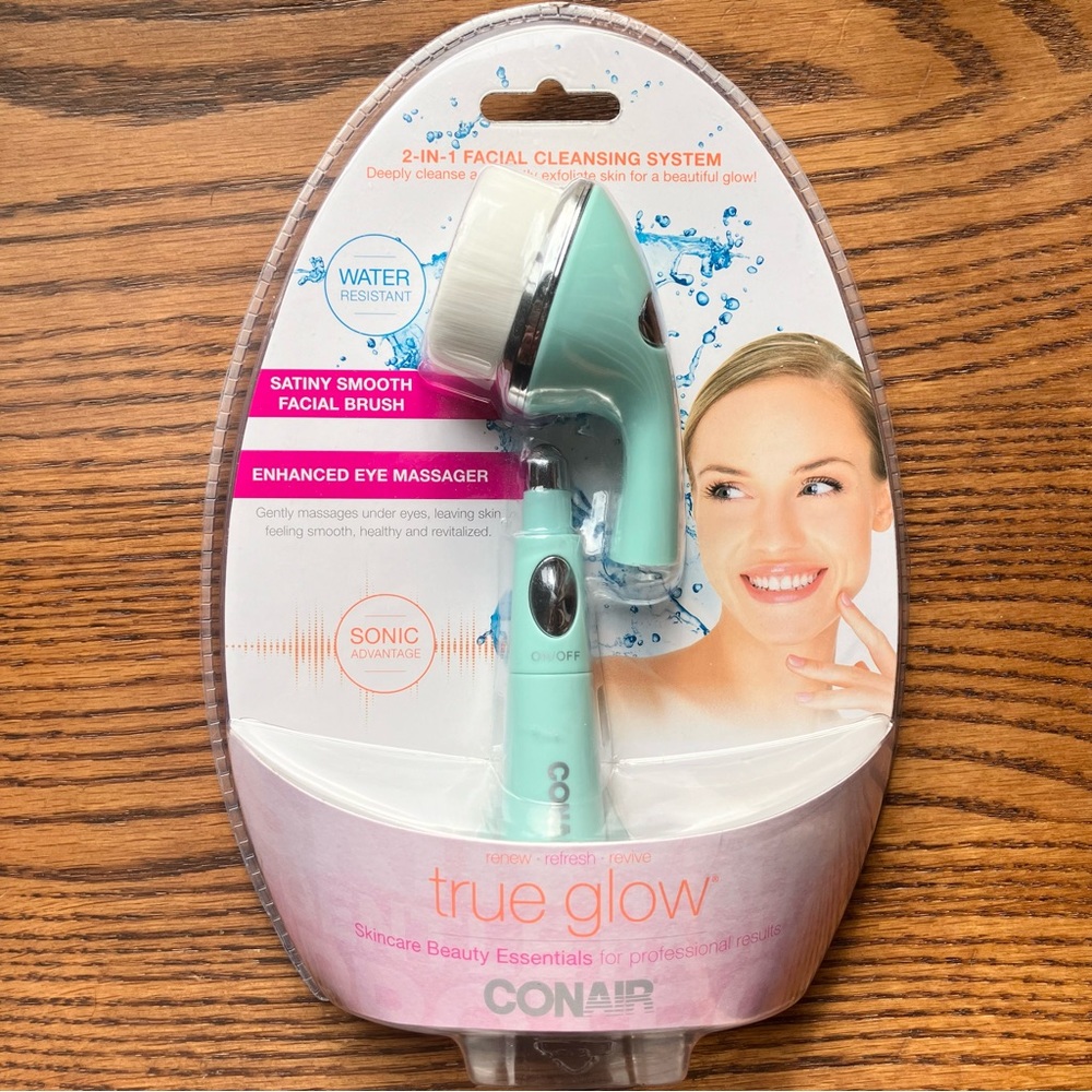NEW Conair Facial Cleansing System
